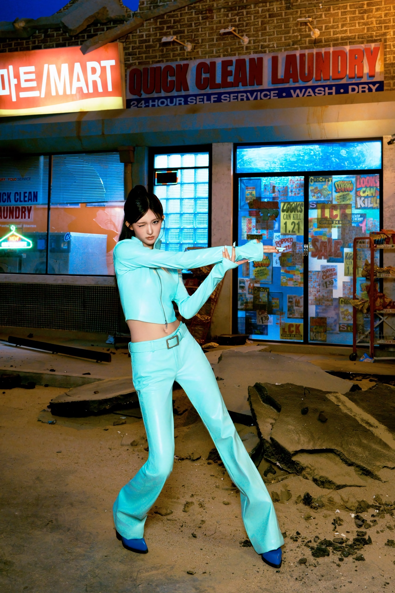 아이브 IVE EP Looks Can Kill ”HERO ON SET” Concept Photo
