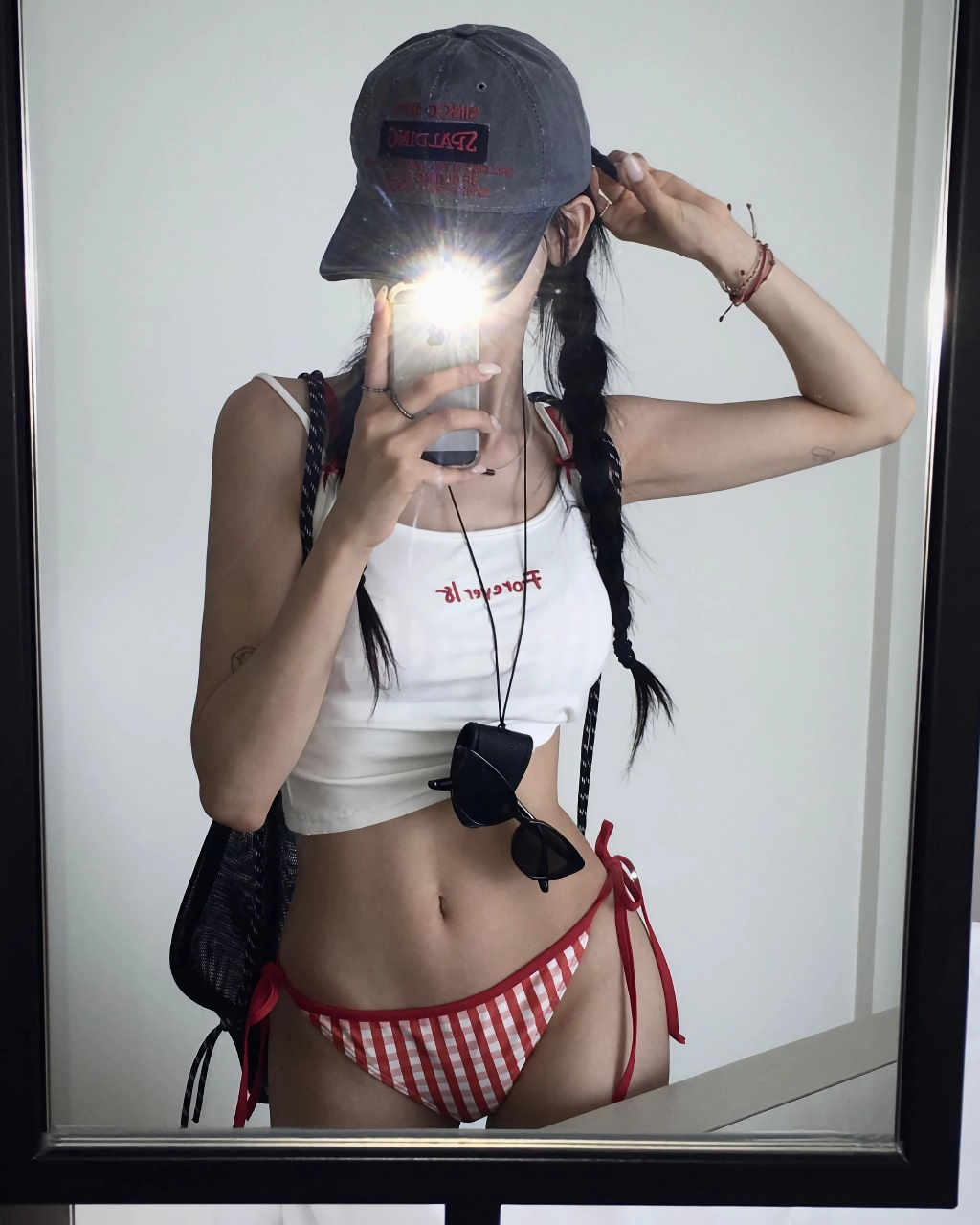 하나씩 벗으면서 셀카