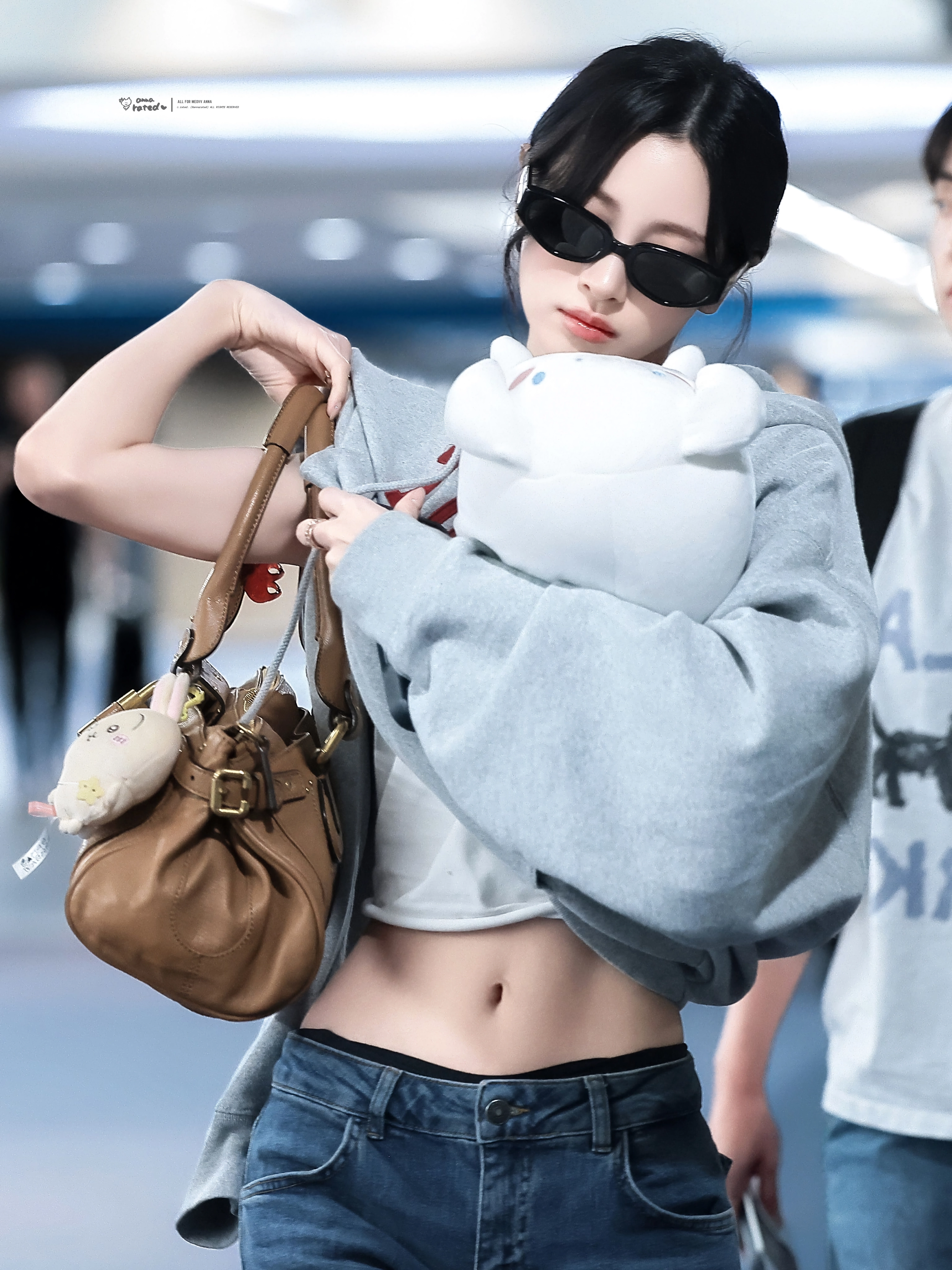 MEOVV (미야오) 안나