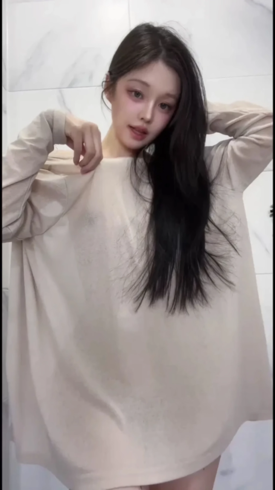 모르님 시스루 헐렁티 노브라 꼭지