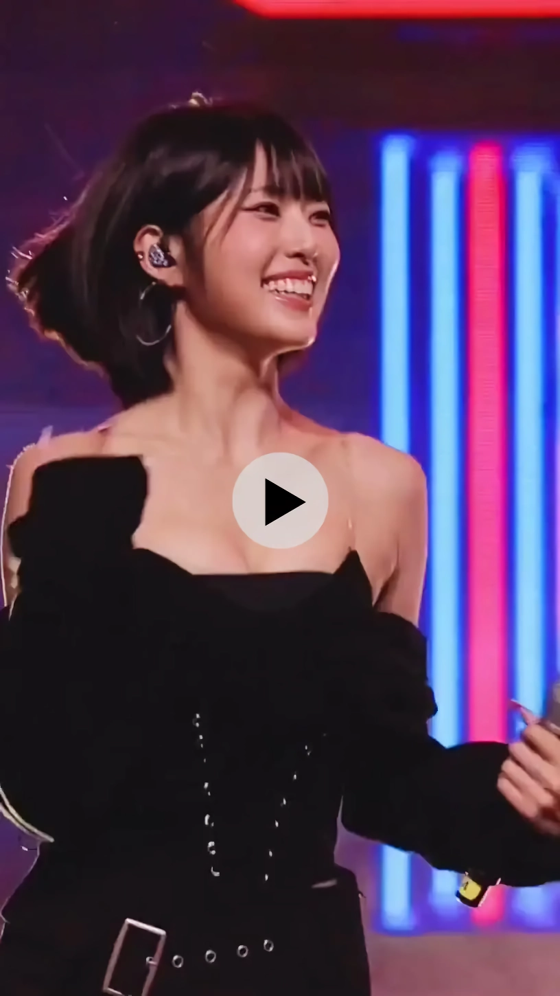 오프숄더 하이키 옐.gif
