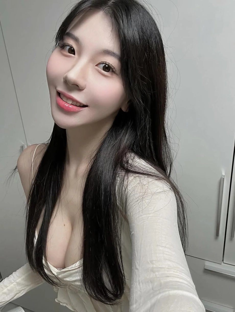 쏘블리 이소영 가슴골 모음