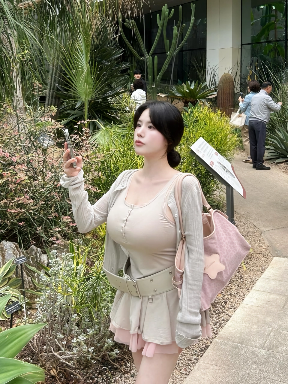 엄청난 가슴 크기의 승아