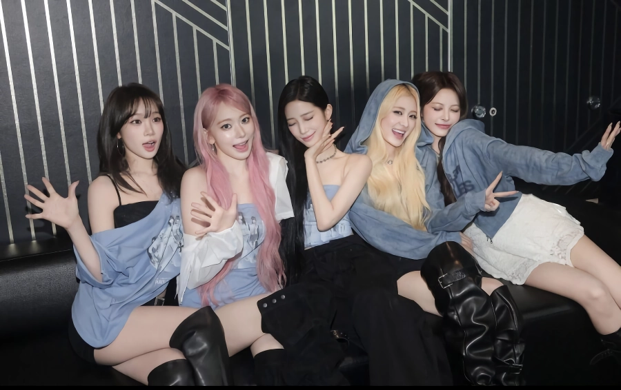 [르세라핌] 오늘의 르세라핌 단체샷 ㄷ.jpg