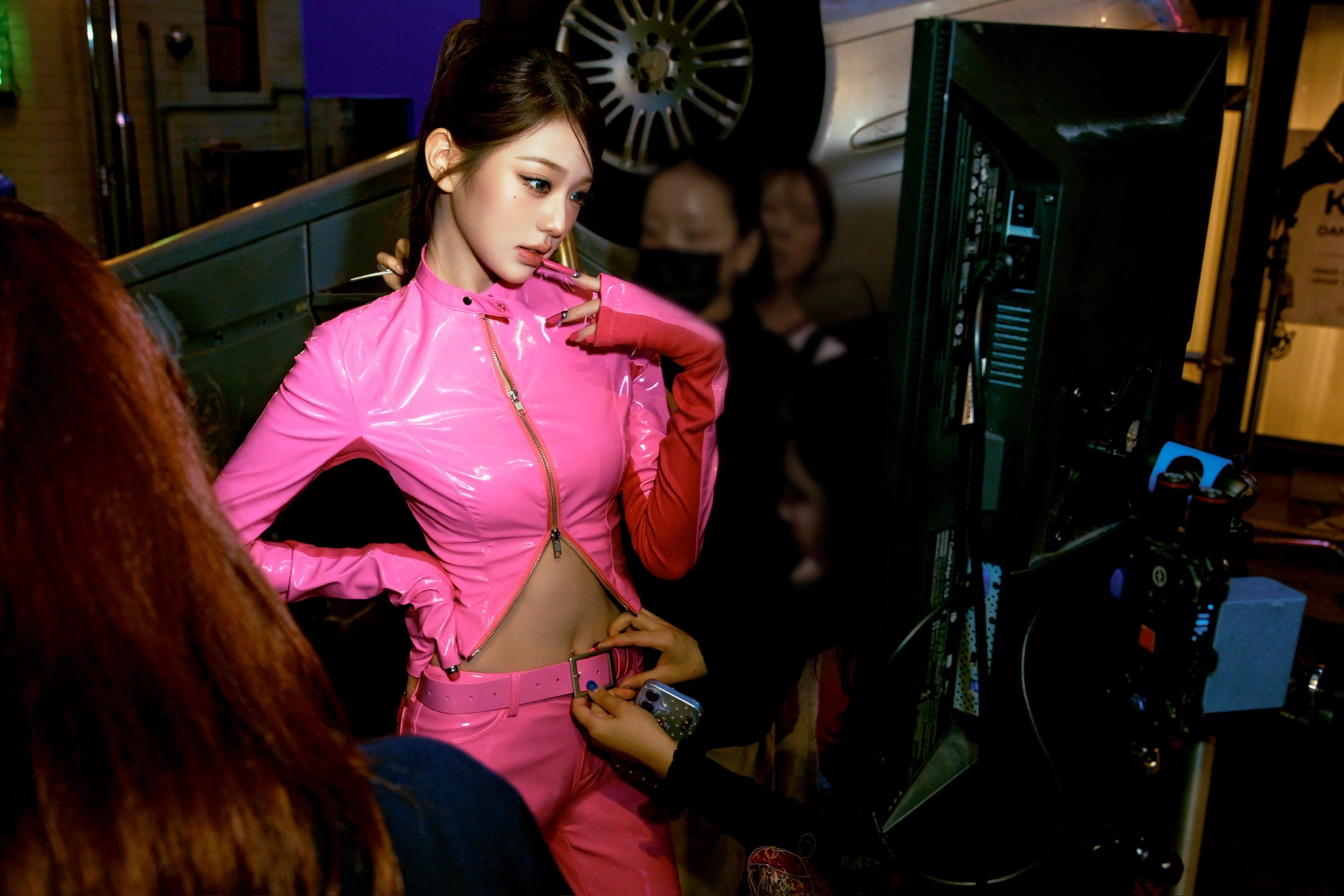 아이브 IVE EP Looks Can Kill ”HERO ON SET” Concept Photo