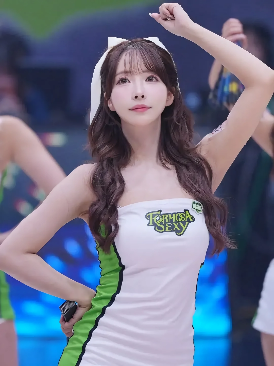 성관계 영상이 떠돌고 있는 현직 치어리더