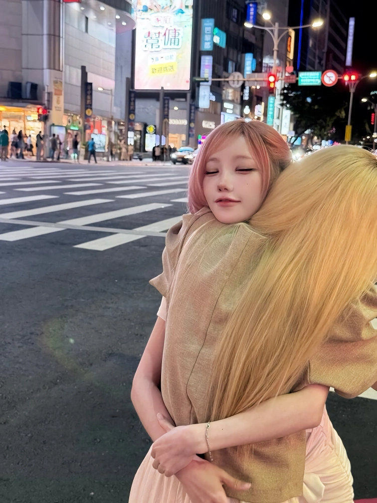 QWER 마젠타 인스타