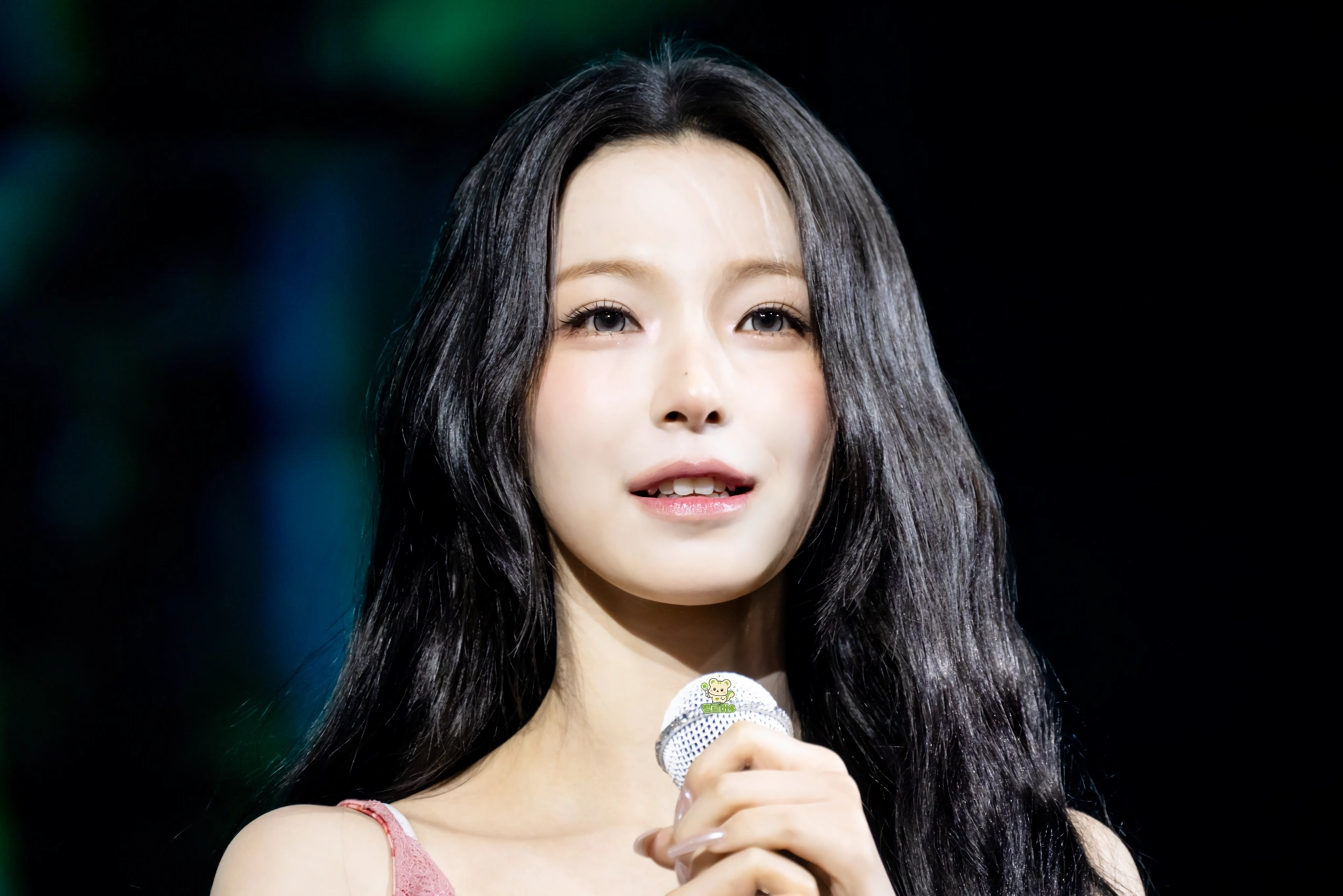 프로미스나인 백지헌