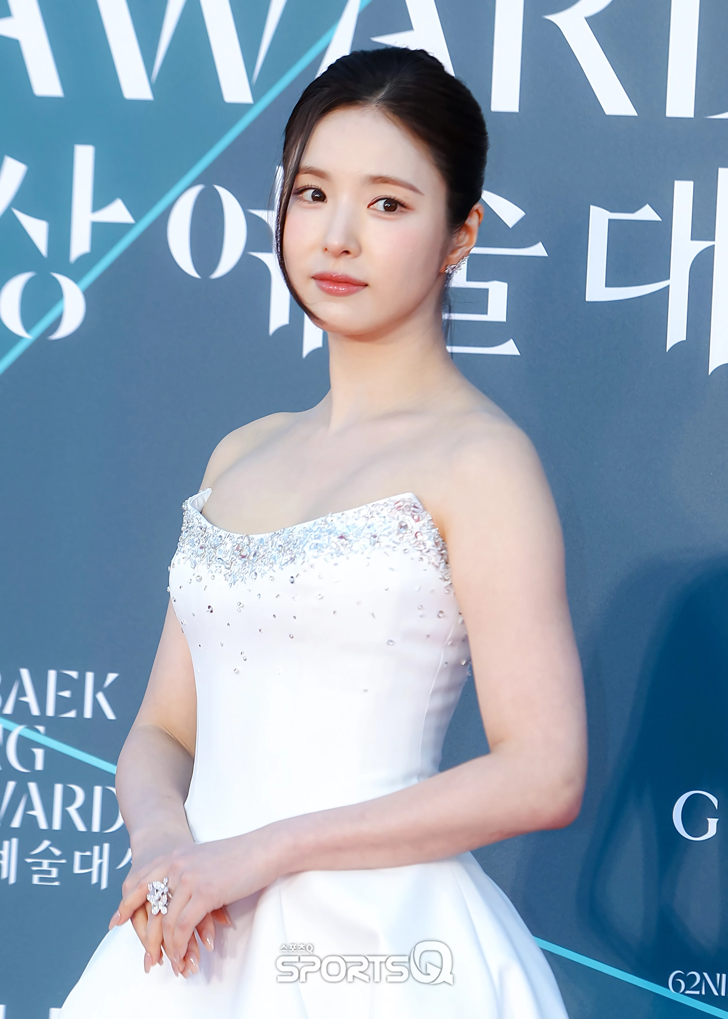 신세경
