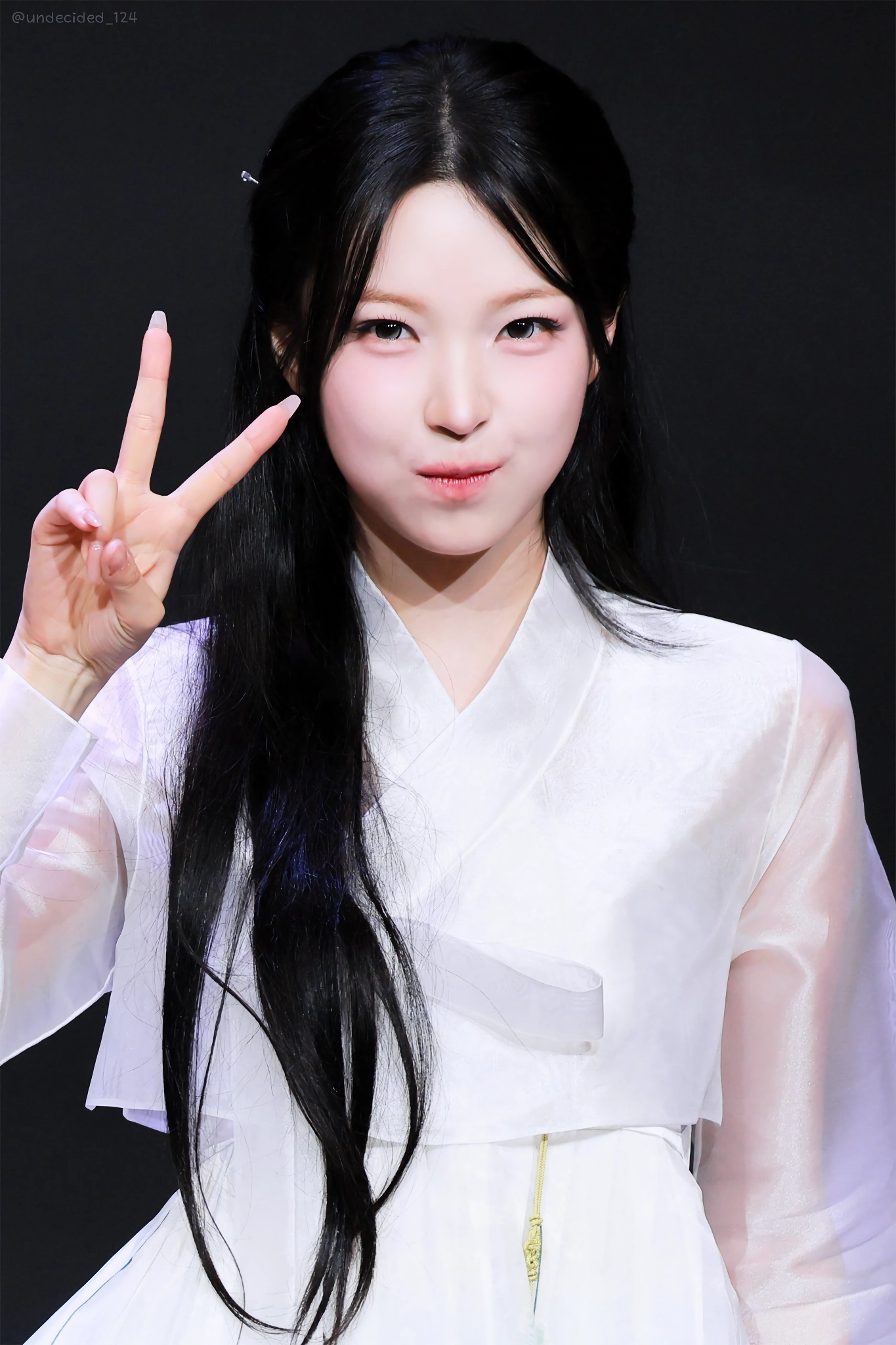 프로미스나인 백지헌