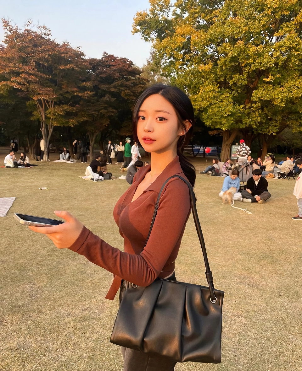 귀여운 얼굴에 그렇지 않은 03년생 처자 몸매
