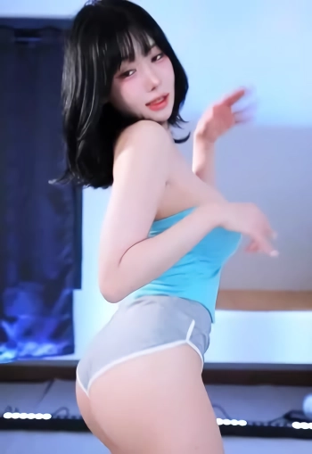 (SOUND)백만송 민트색 튜브탑 회색 돌핀팬츠 털어주는 엉덩이