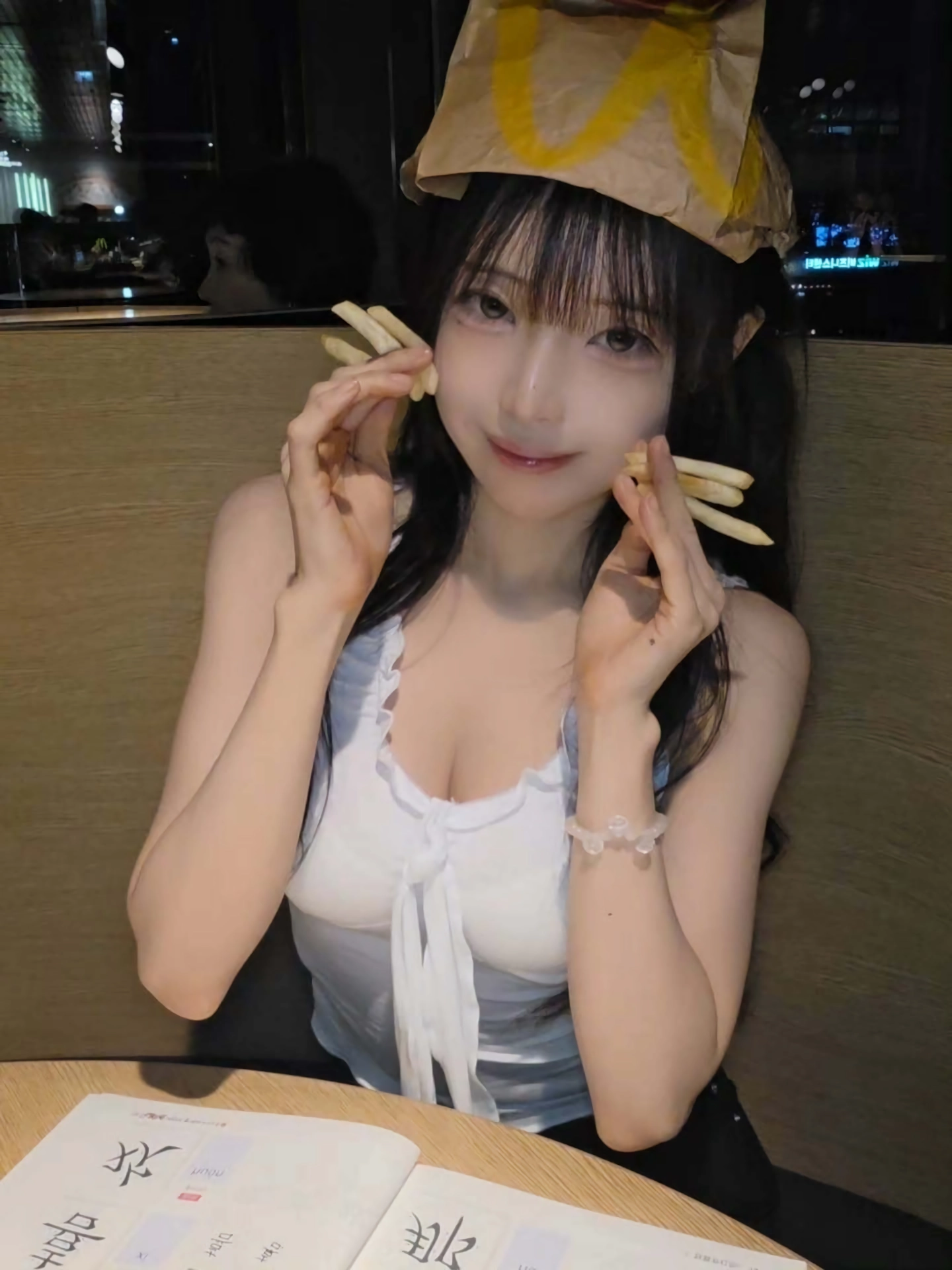 큐티섹시 ㅡ 냥냥한 모모리나 인스타