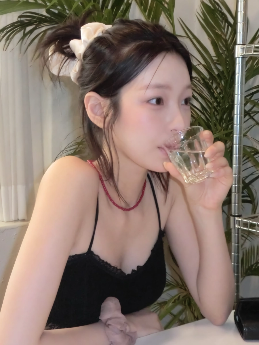 [프로미스나인] 백지헌.jpg