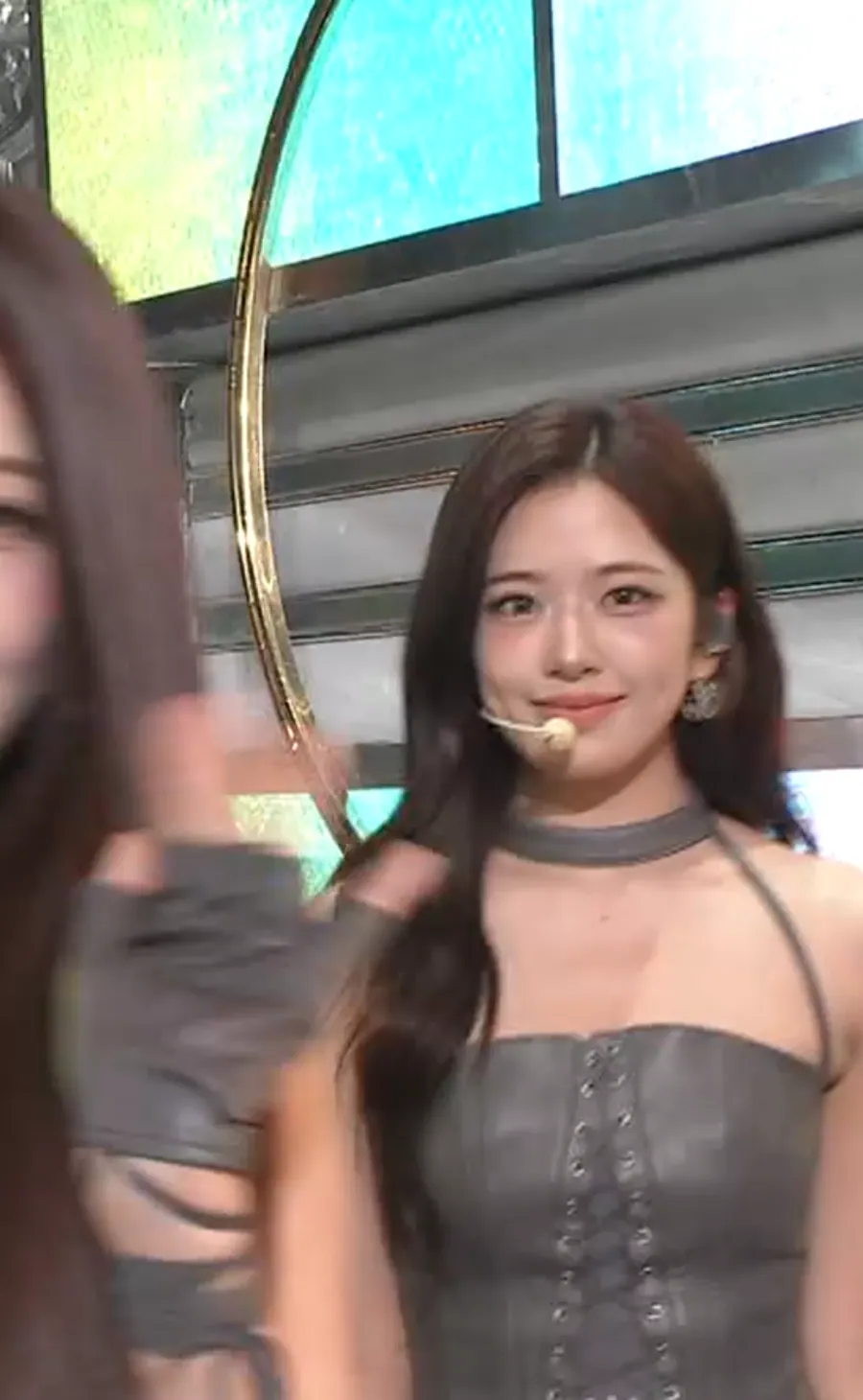 아이브 안유진 일본 무대GIF