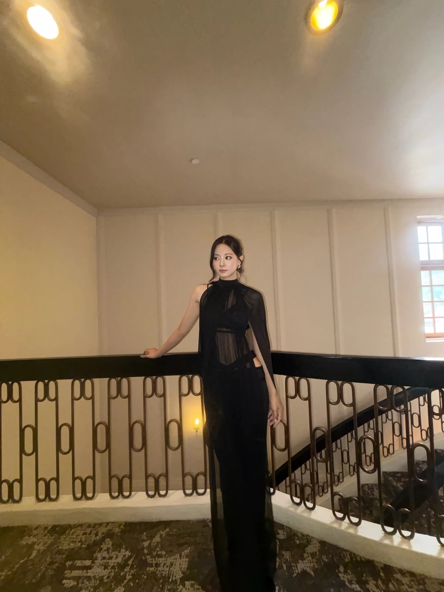벌써 10년째 보는건데도 볼때마다 경이로운 미모임