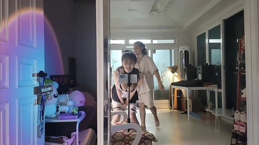 치지직 핑크자크 여사친 몸매 수준