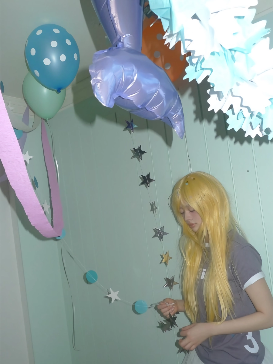 금발로 파격변신한 아일릿 민주