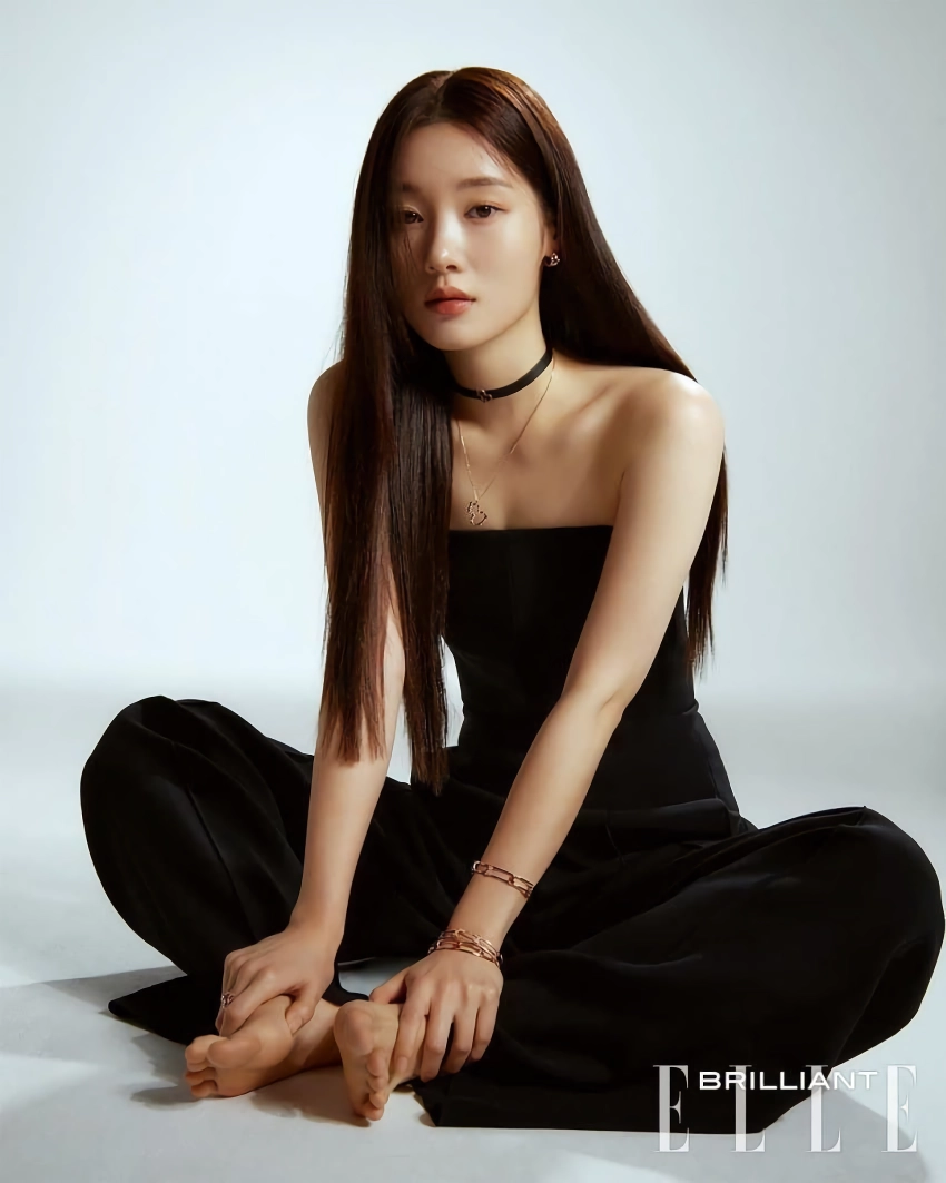배우 정채연