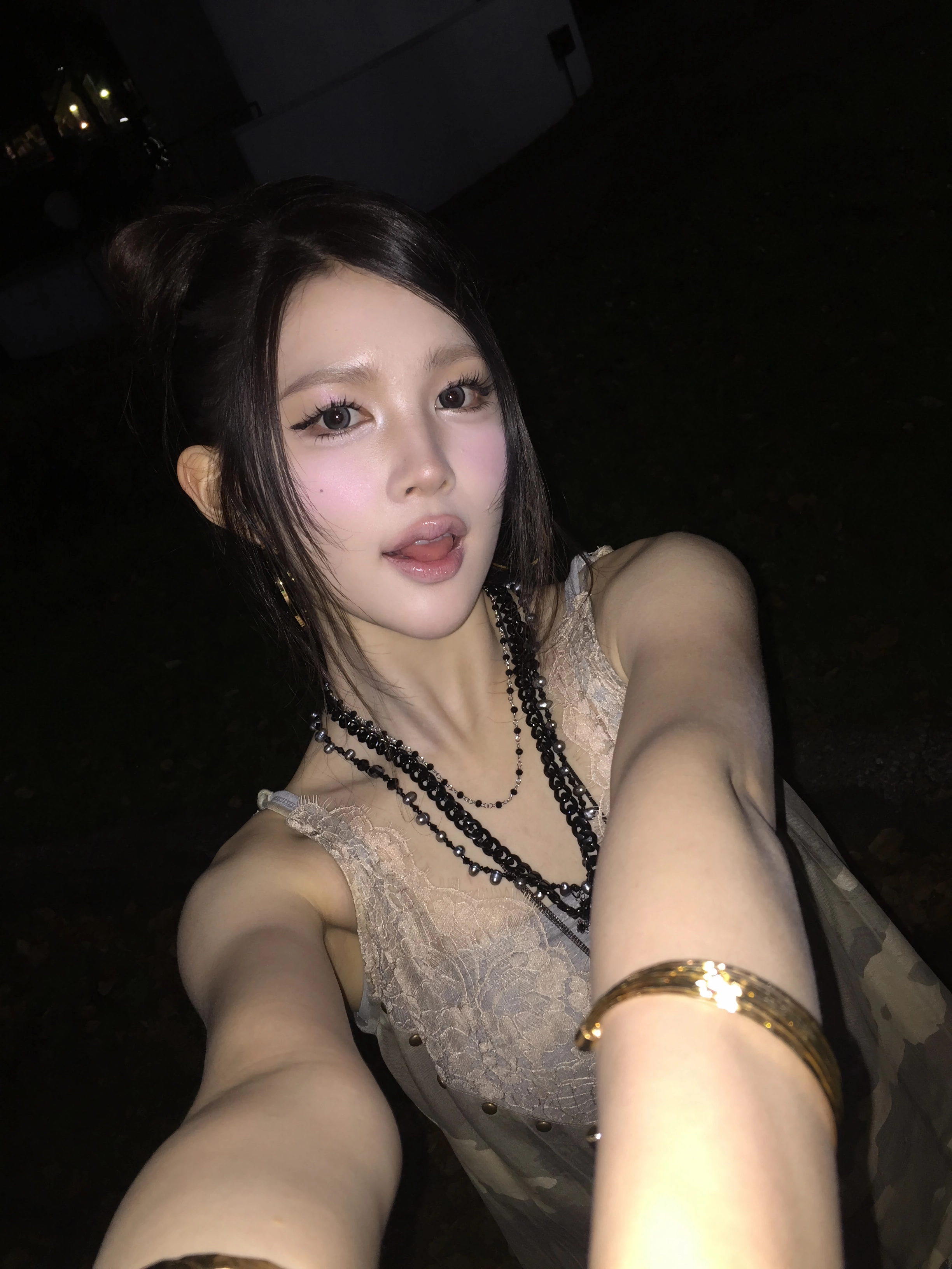 하츠투하츠 에이나
