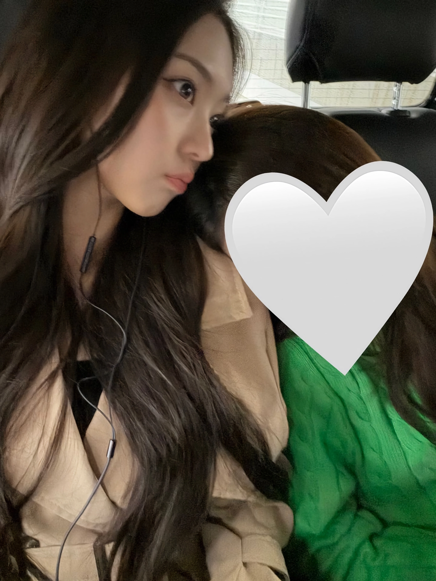 KiiiKiii (키키) 이솔