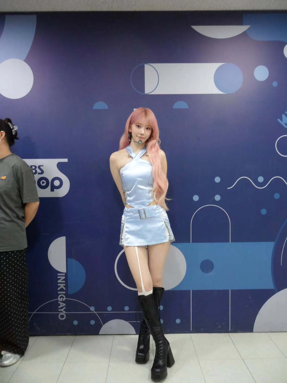 (SOUND)등짝이 반전인 검정 란제리 브라 사쿠라 아찔한 가슴골 노출