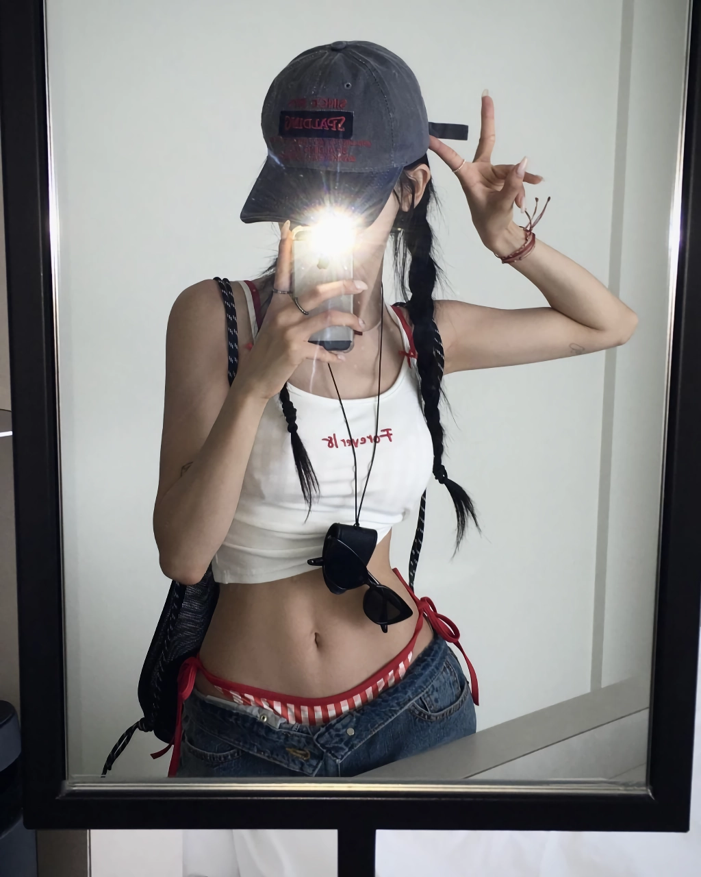 하나씩 벗으면서 셀카