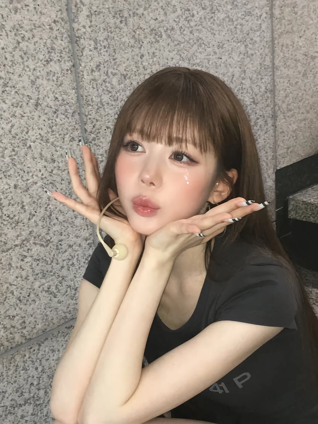 트리플에스 하연, 니엔, 나경, 혜린, 서아