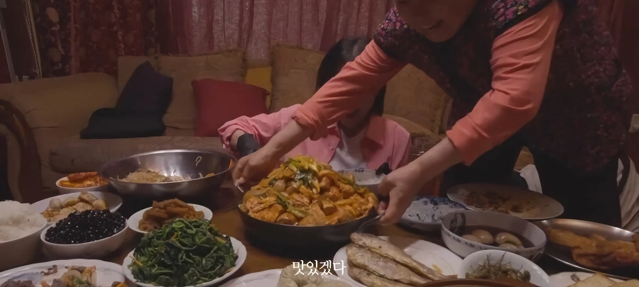 할머니 vs 쯔양
