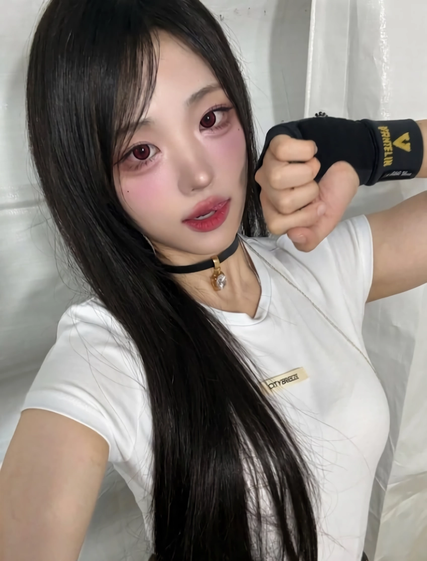 (SOUND)qwer 히나 (+ 냥뇽녕냥 시절) 섹시한 의상 가슴골