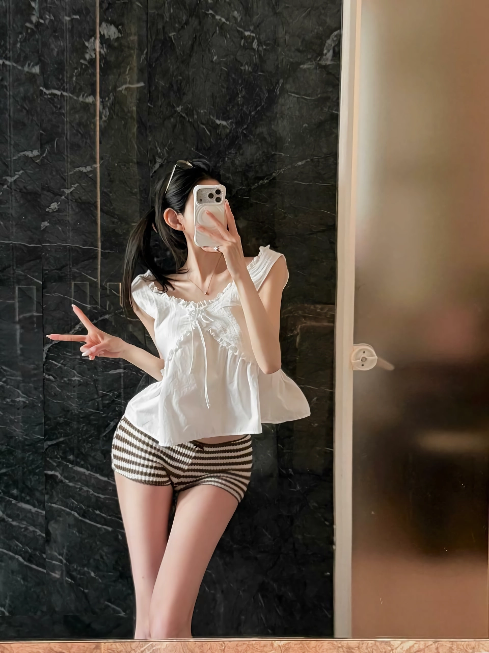 (ㅎㅂ) 15년차 모델이라는 팔다리 엄청 얇은 눈나