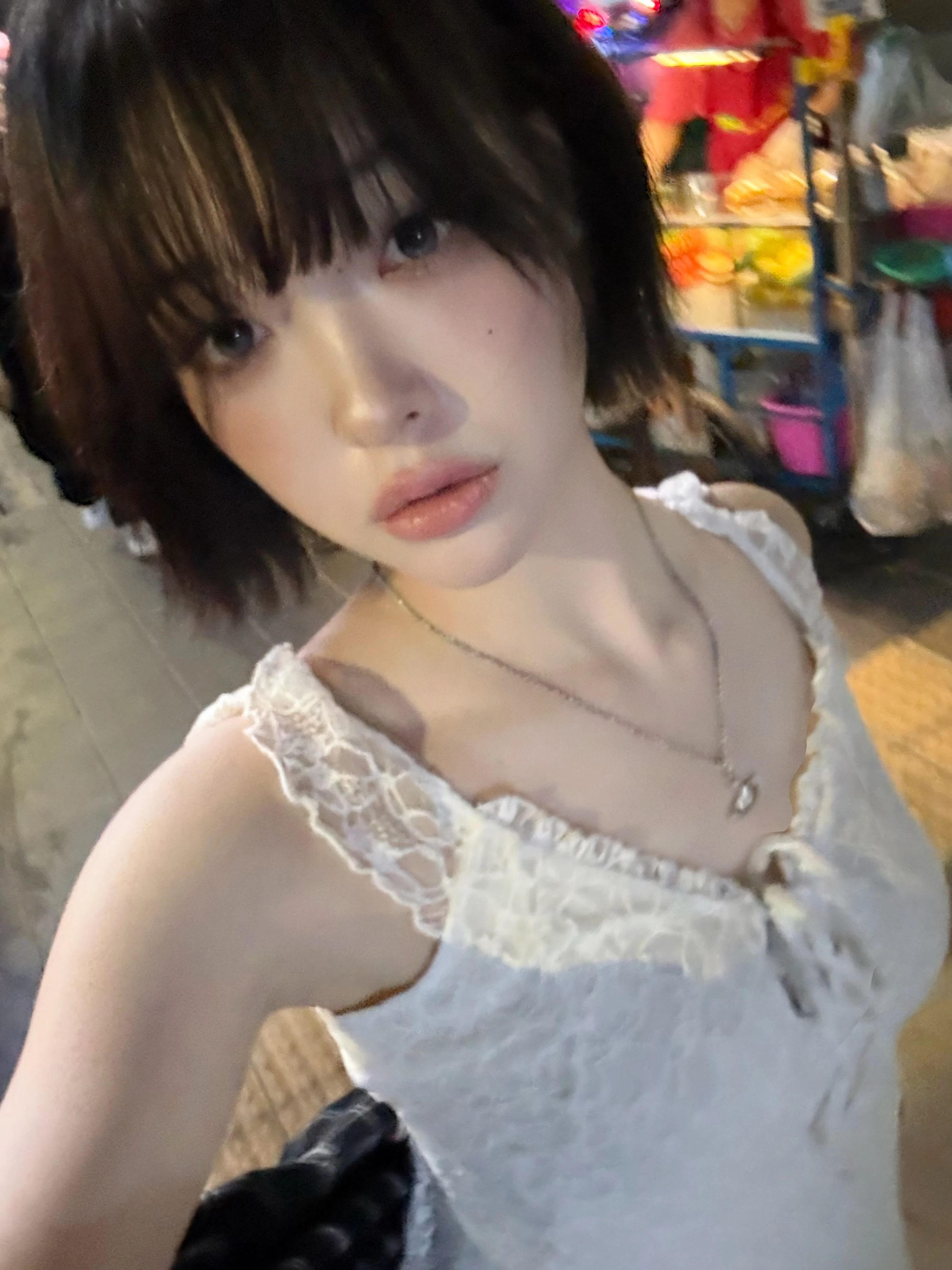 트리플에스 하연, 소현, 연지, 니엔, 린, 주빈, 신위
