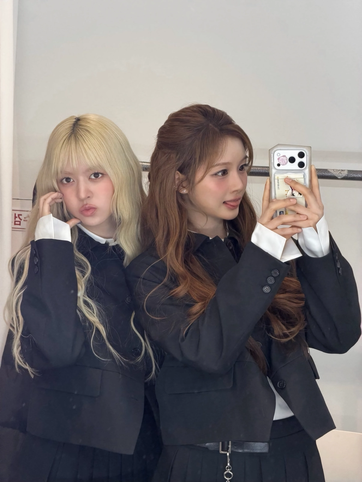 엔믹스 릴리 (해원,설윤,배이,지우,규진)