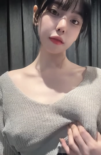 (SOUND)전 아나운서 기룡이 노브라 꼭지 가슴 주물럭