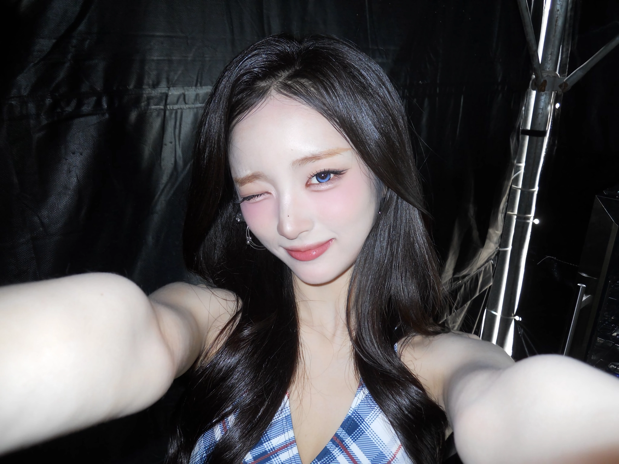 가오슝 워터밤에 뜬 역대급 용안.jpg
