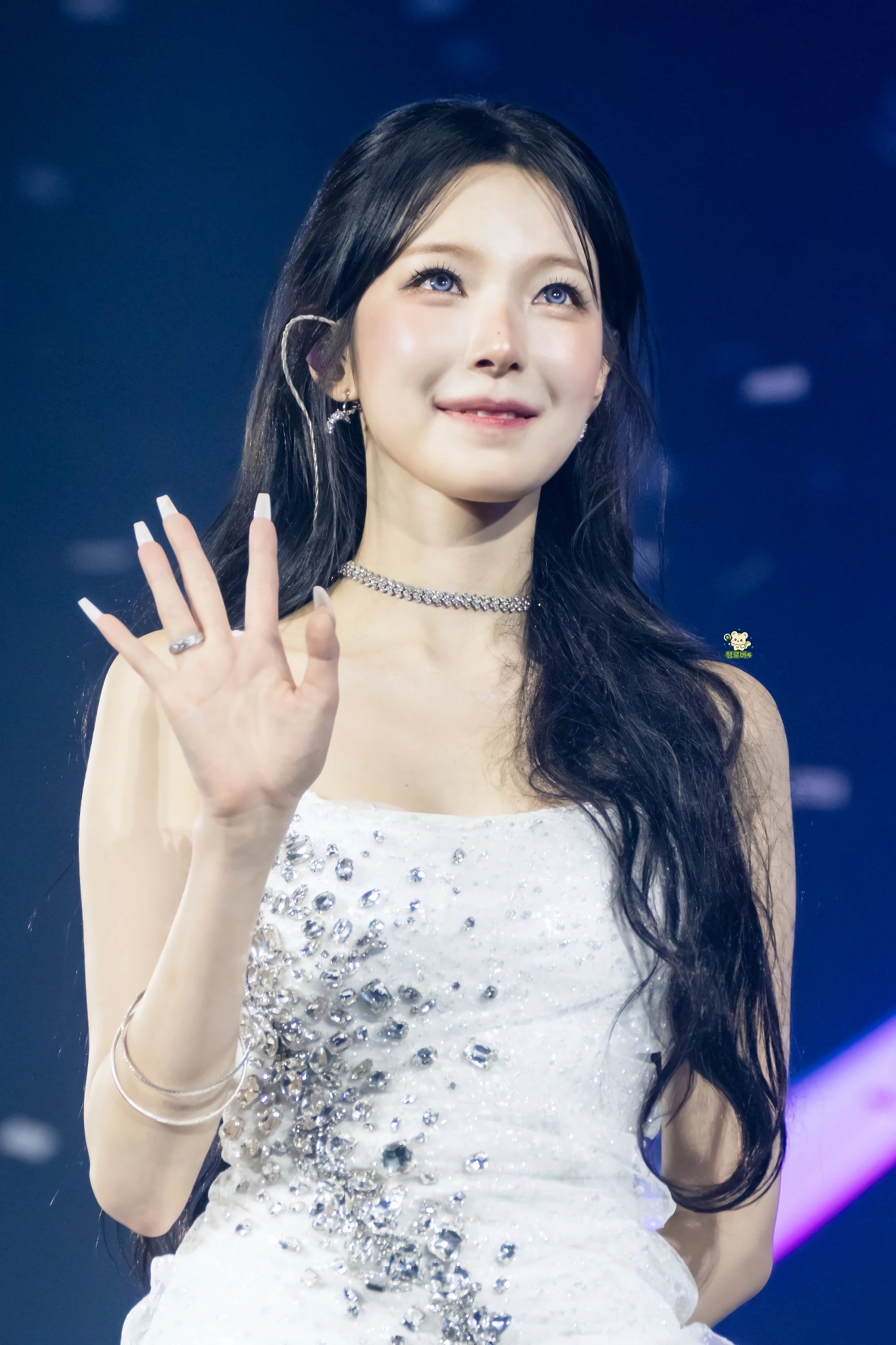 프로미스나인 백지헌