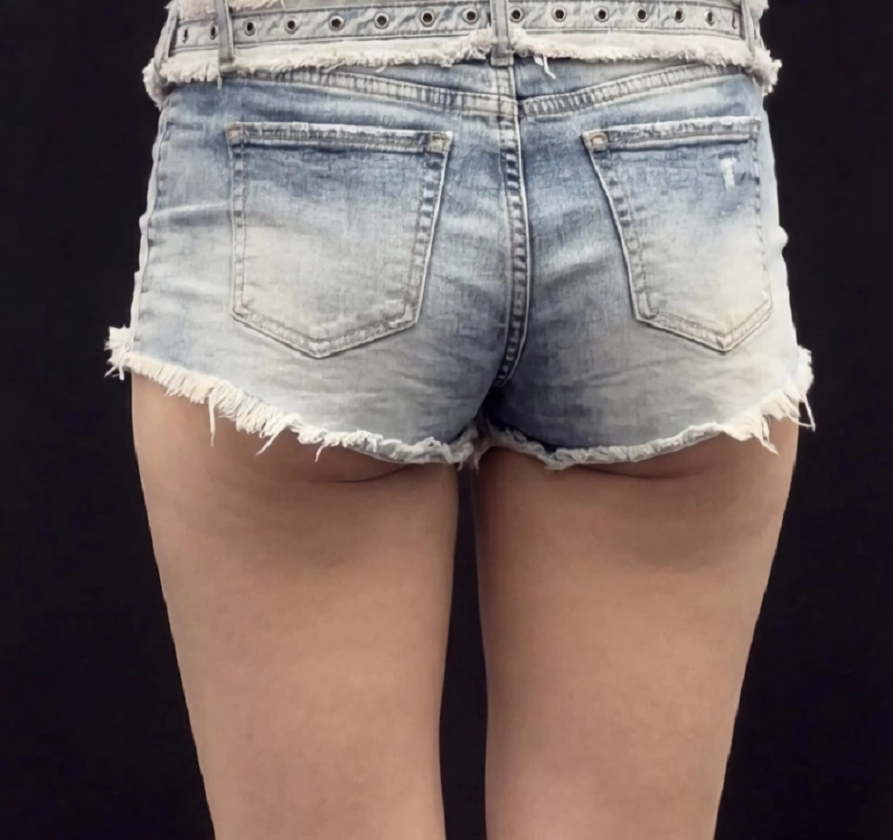 리얼 HOT한 무대 뒤에서 본 쯔위순간포착된 엉덩이 밑살핡~!!!