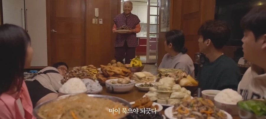 할머니 vs 쯔양
