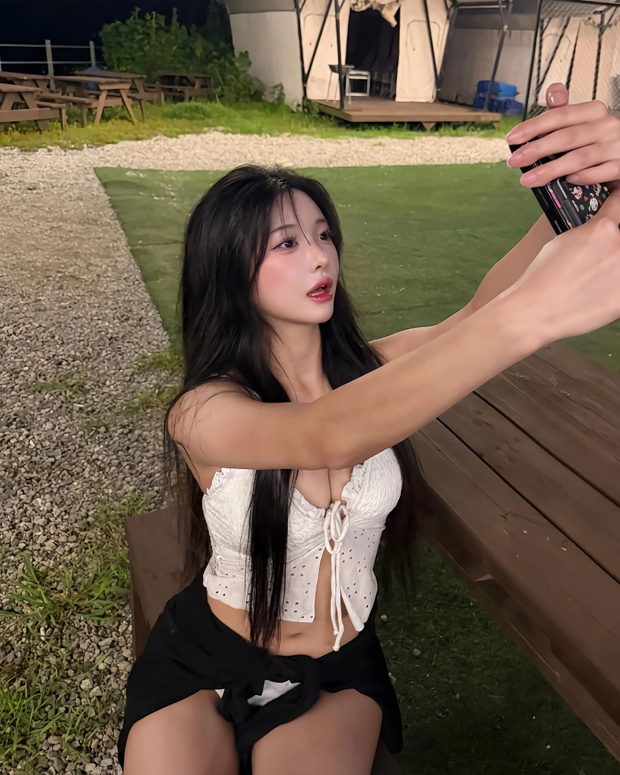 기아 고가빈 치어리더 수영복 몸매.jpg