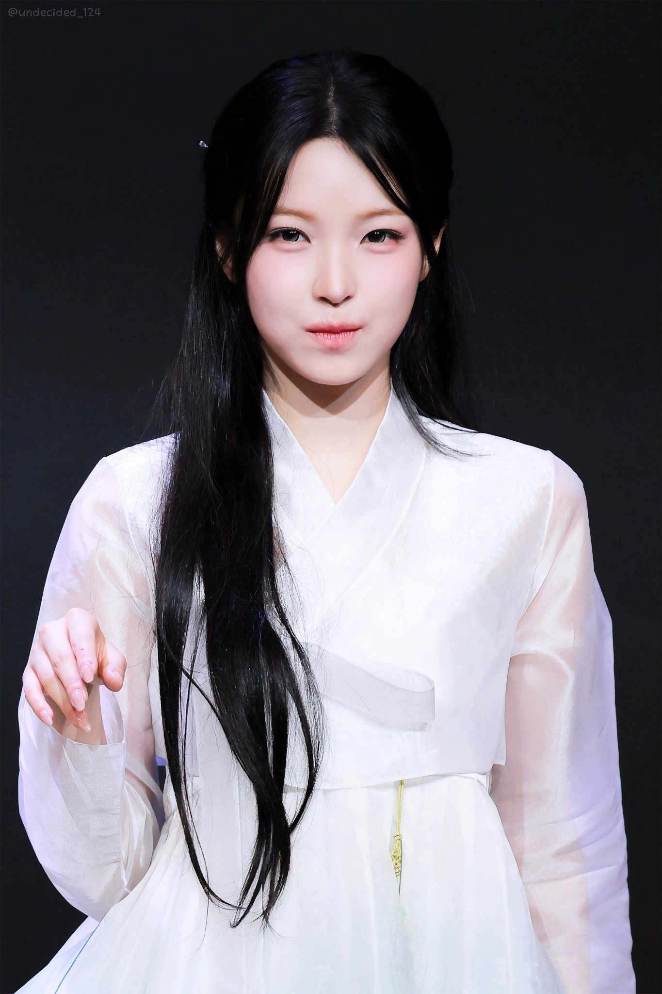 프로미스나인 백지헌
