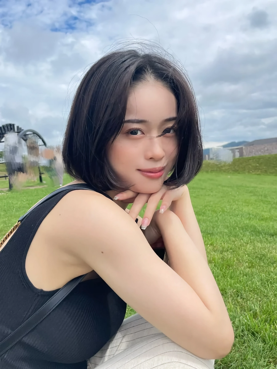 오늘 은퇴 선언한 AV배우 MINAMO
