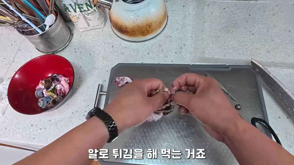 황소개구리 잡아다가 튀겨먹기(12)