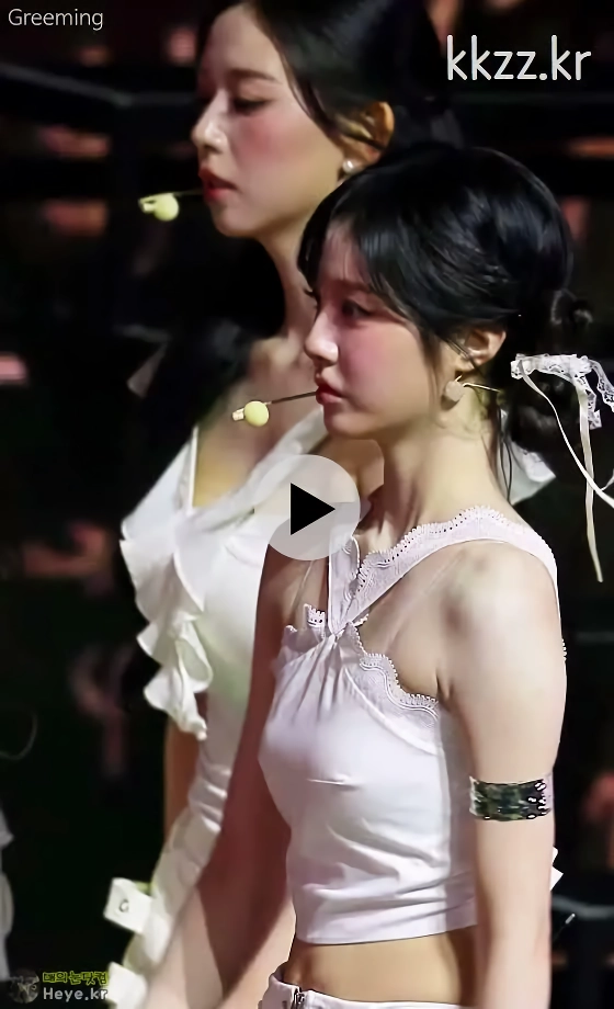 ㅇㅎ?) 김채연 최근 콘서트.gif