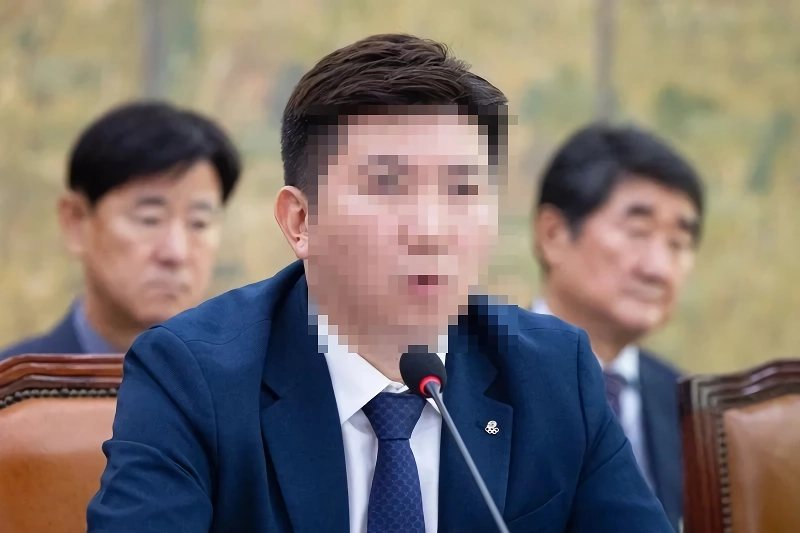 군면제 싹 없애자는데 태클거는 회장님.