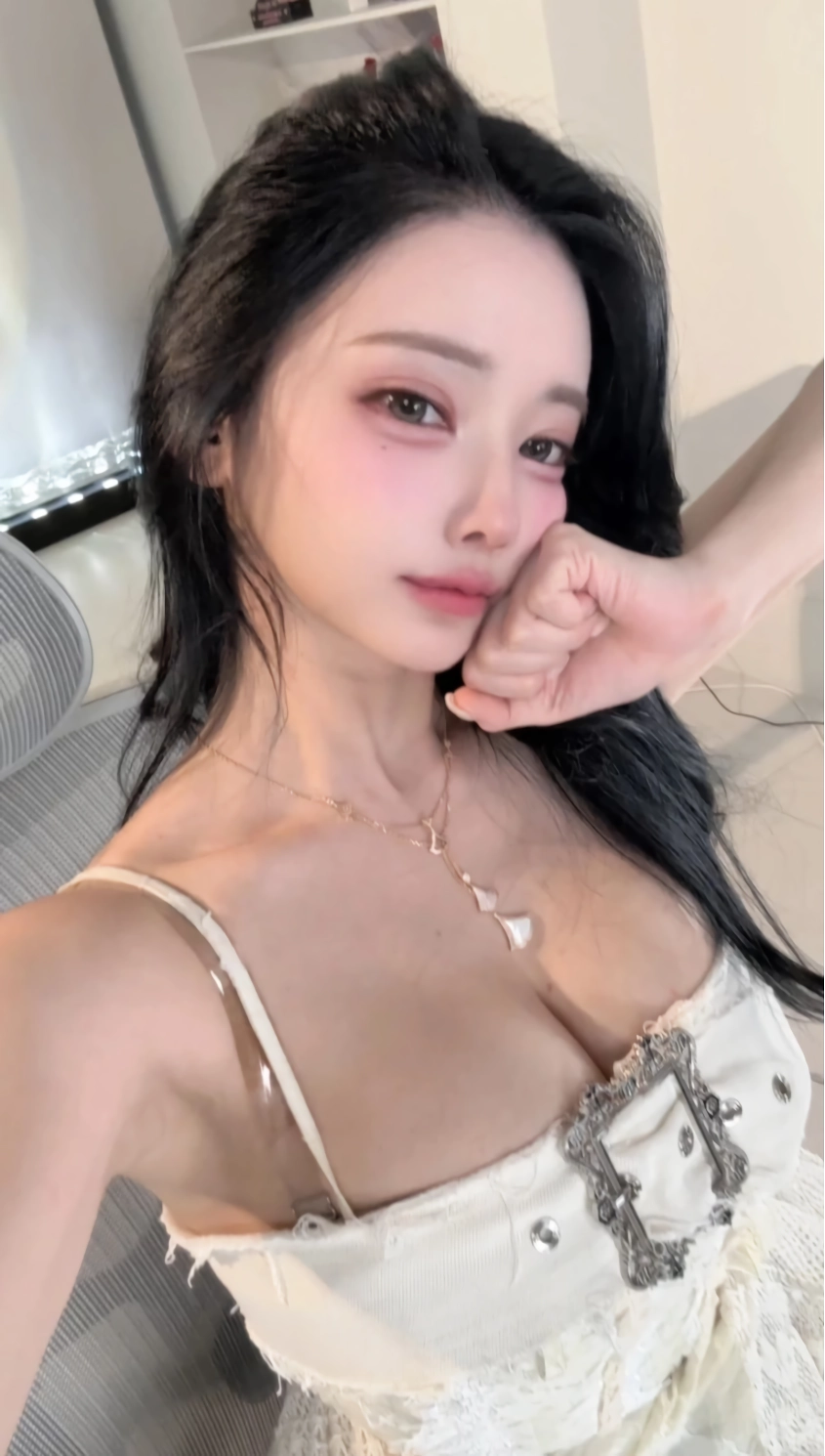 철구한테 정산 받은 애순이 깊은 슴골