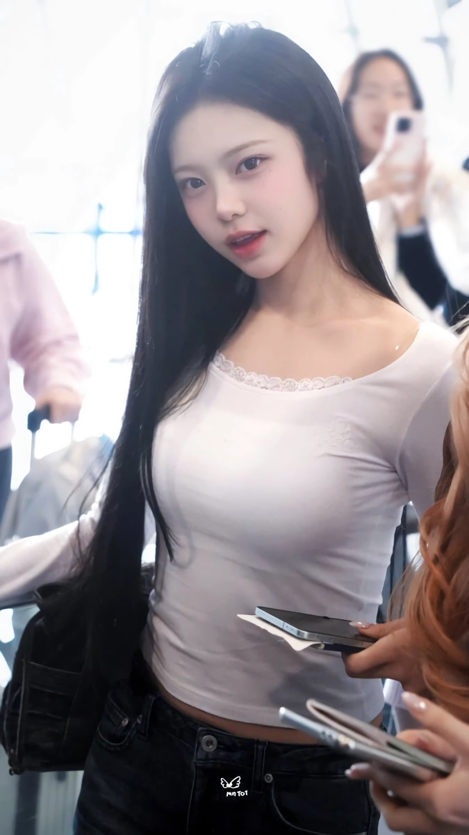 최근 카리나 상위호환 같다는 여돌
