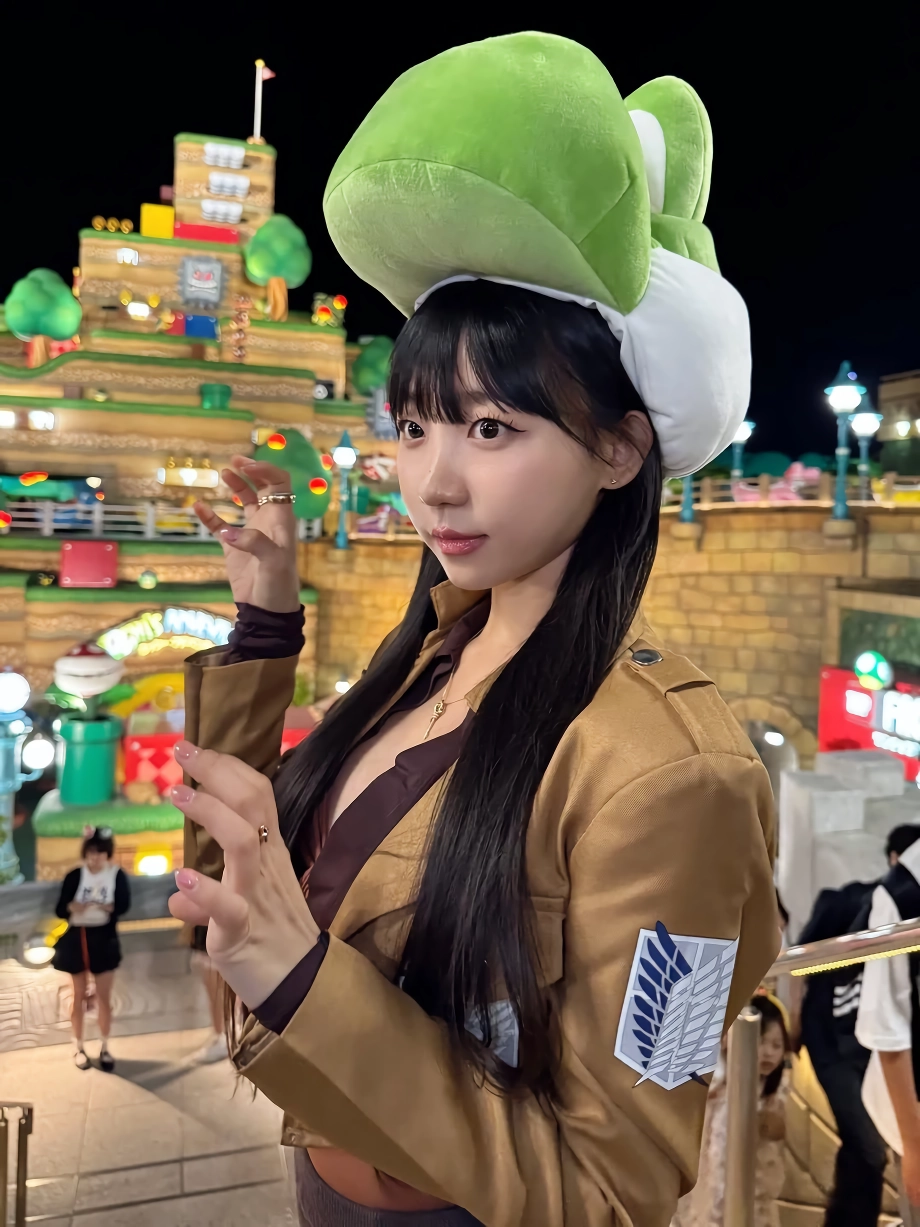 (SOUND)조사병단 코스프레한 표은지 가슴골 계단에 앉은 엉벅지