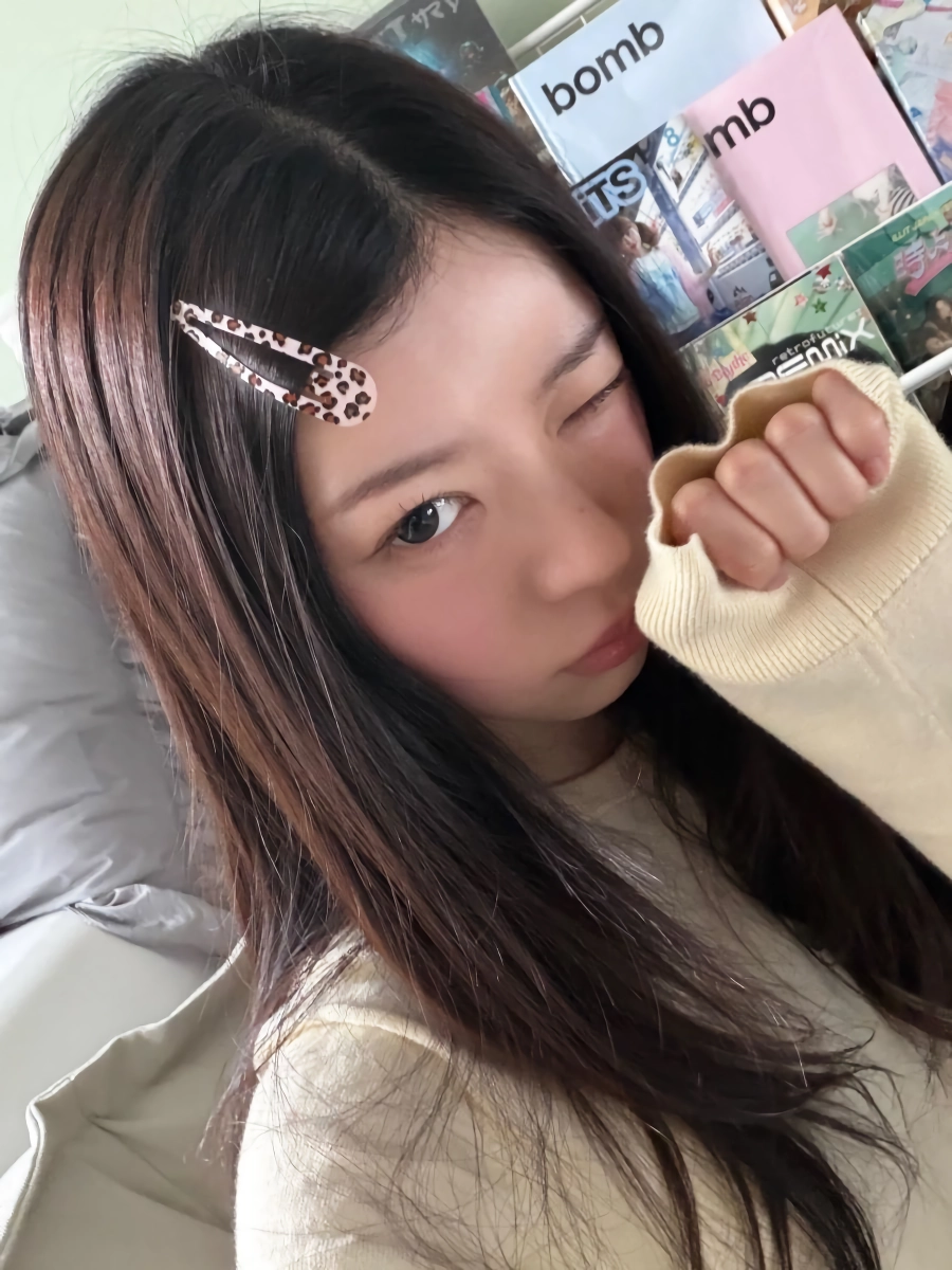 와 지금까지 나온 일본인 아이돌 멤버중 제일 예쁜듯