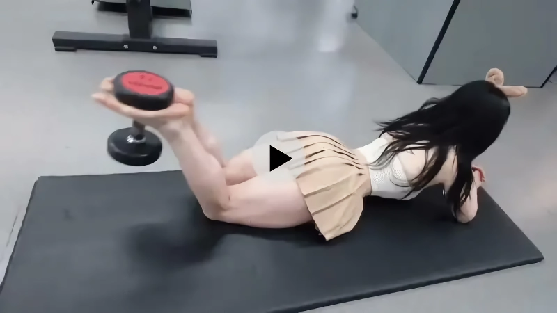 ㅇㅎ) 벌크업하는 누나gif