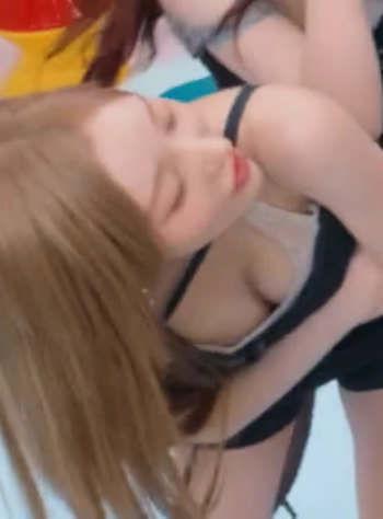 클라씨 형서 숙인 가슴골